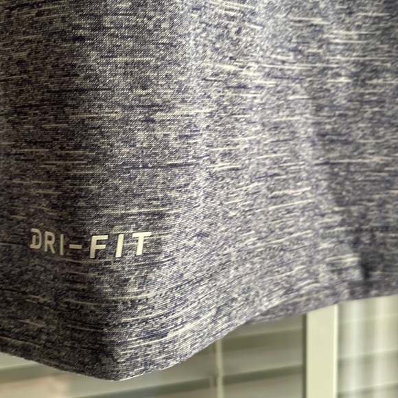 Nike Swim Dri-Fit tee - Women’s Small - Picture 4 of 6